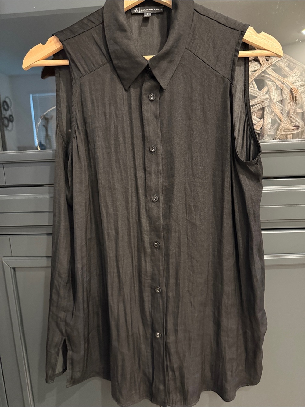 Adrianna Papell Black Sleeveless Button-Down Shirt